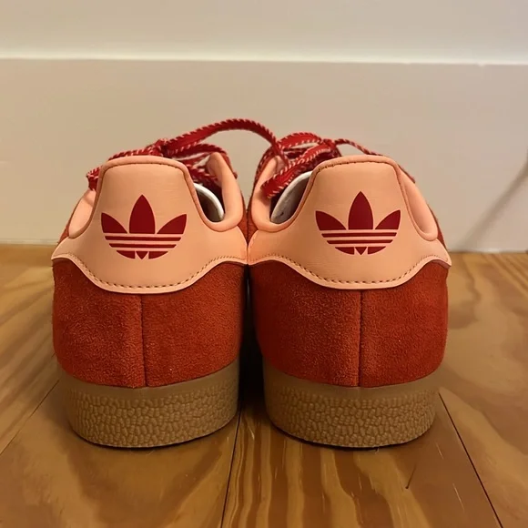 Size 7 Adidas Gazelles - Picture 5 of 8
